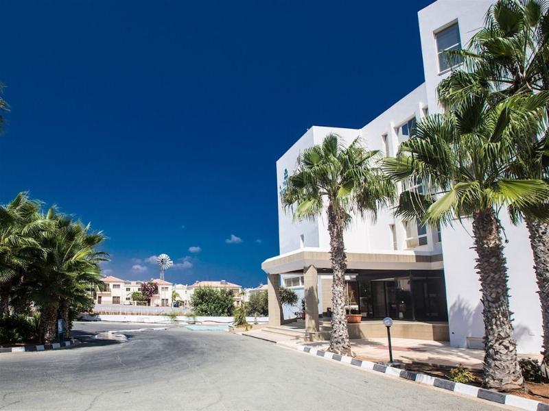 Polycarpia Hotel Pernera Exterior foto